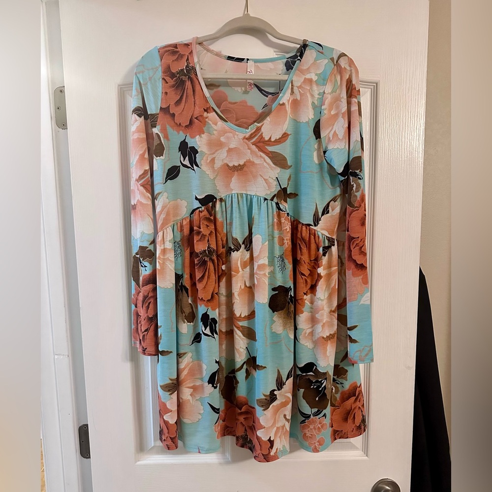 Long sleeve floral dresss